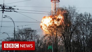 Why has Russia targeted the media in the Ukraine conflict?